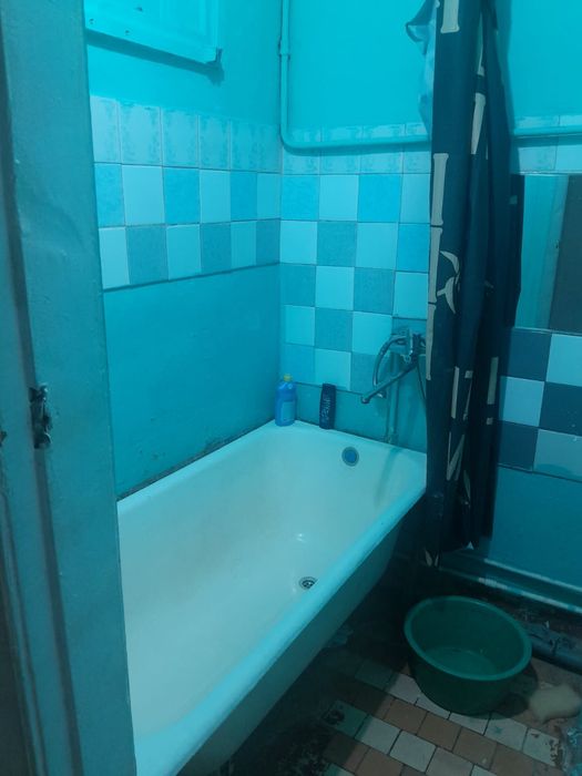 2 ком кв.,за стадионом Карасай. 100+