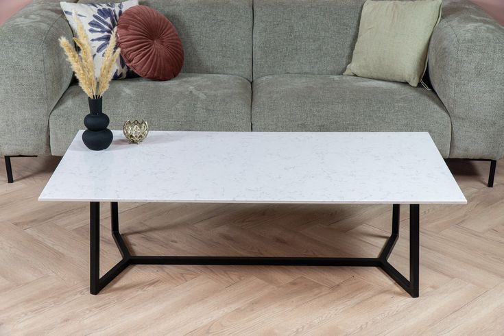 Jurnalniy stolik loft