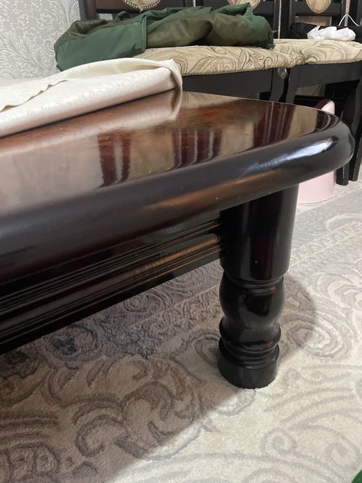 Массивный Стол со стульями