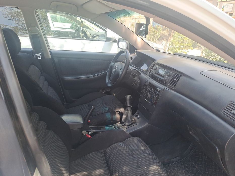 Тайота королла 2002