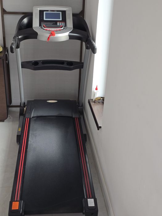 Banda alergare aproape noua, Insport line InCondi T60i