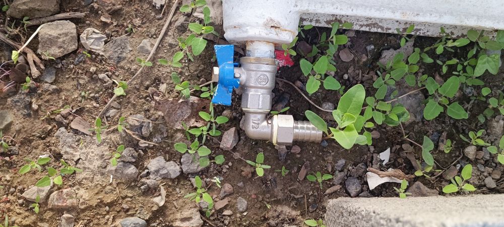 Продам чугунную батарею