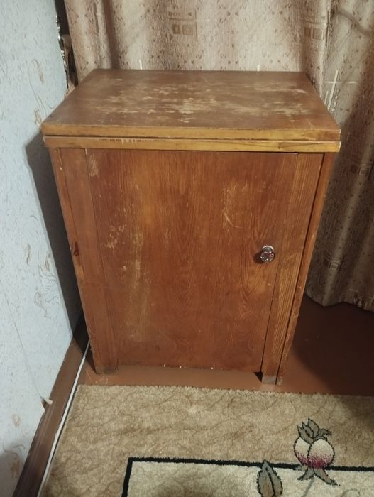 Продам швейную машину