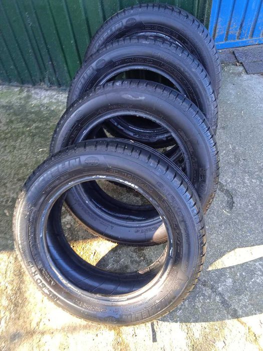 Летни гуми Michelin 185/60/R15 (160 лева)