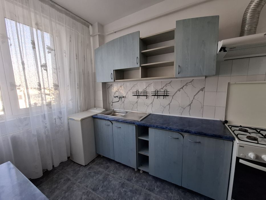 Apartament 2 camere se inchiriază