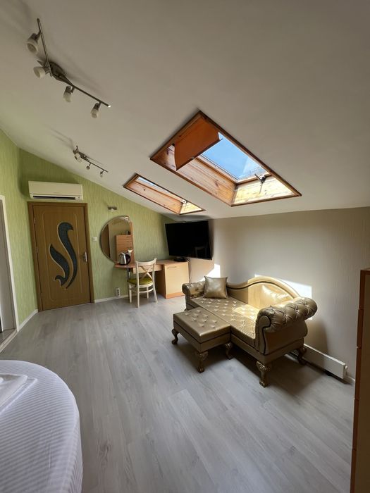 Дава се под наем Етаж от къща в Балчик - 200 кв.м за 229.5 € - Снимка #11