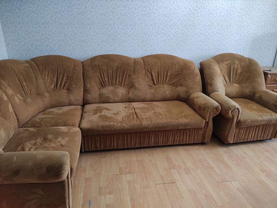 Продам диван самовывоз
