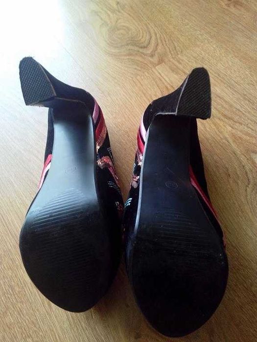 Pantofi negri eleganti - dama