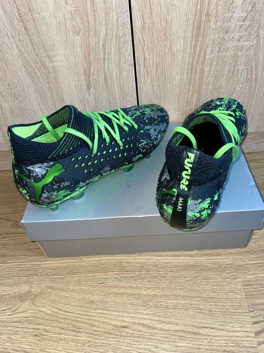 Ghete de fotbal profesionale puma future