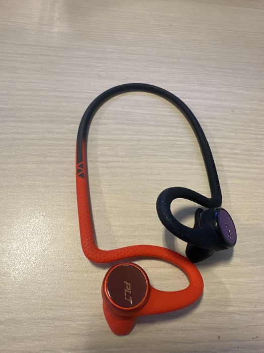 Casti plantronics wireless sport