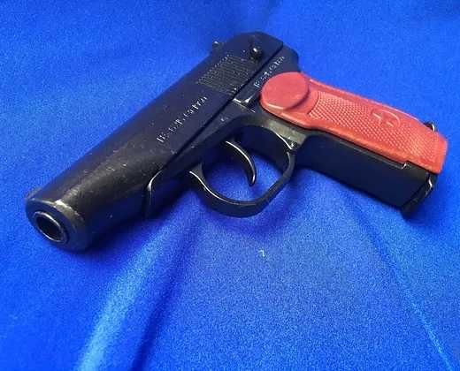 Pistol Makarov  Metal Replica 1/1  realizata in SPANIA panoplie