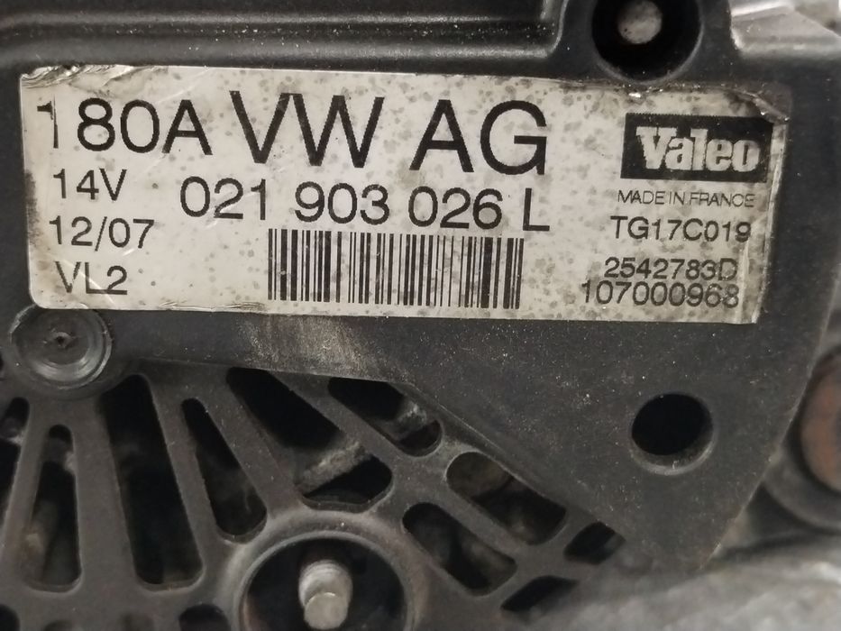 Alternator Volkswagen Passat B6 3C (2005-2010) 2.0 Motorina 2007