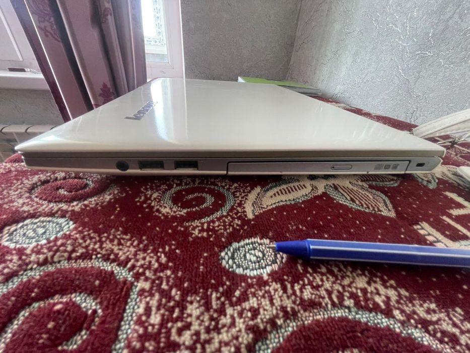 Продам ноутбук Lenovo IdeaPad (Intel Core i7
