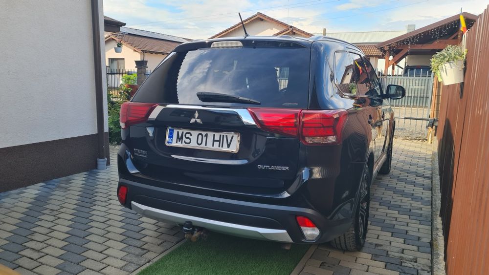 Mitsubishi Outlander, 2016, 2.2 Diesel, 7 locuri, ACCEPT SCHIMB cu DACIA SPRING!