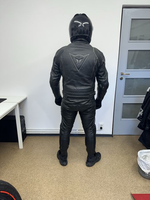 Vand costum moto Dainese negru marimea 50