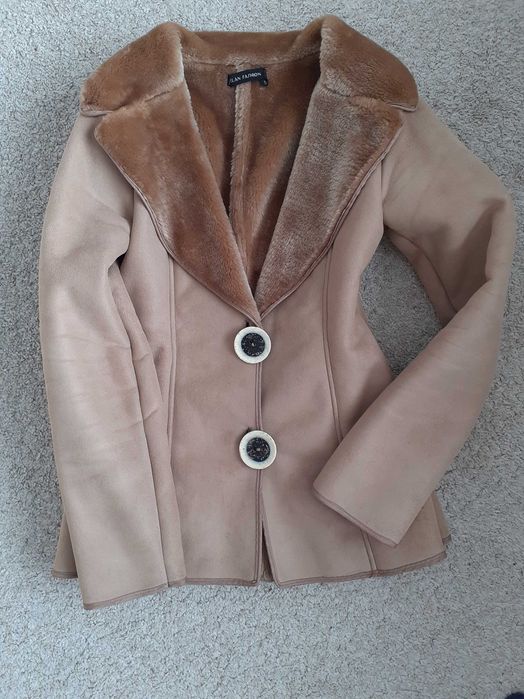 Cojoc cambrat din imitație de piele