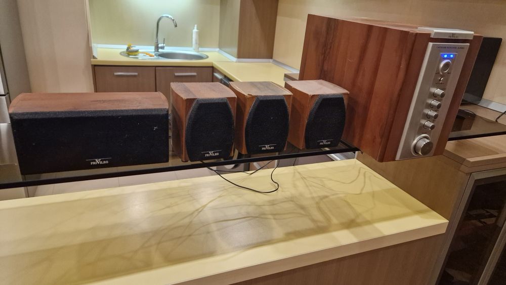 Усилвател с колонки