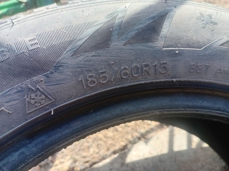 Продам Зимние шины