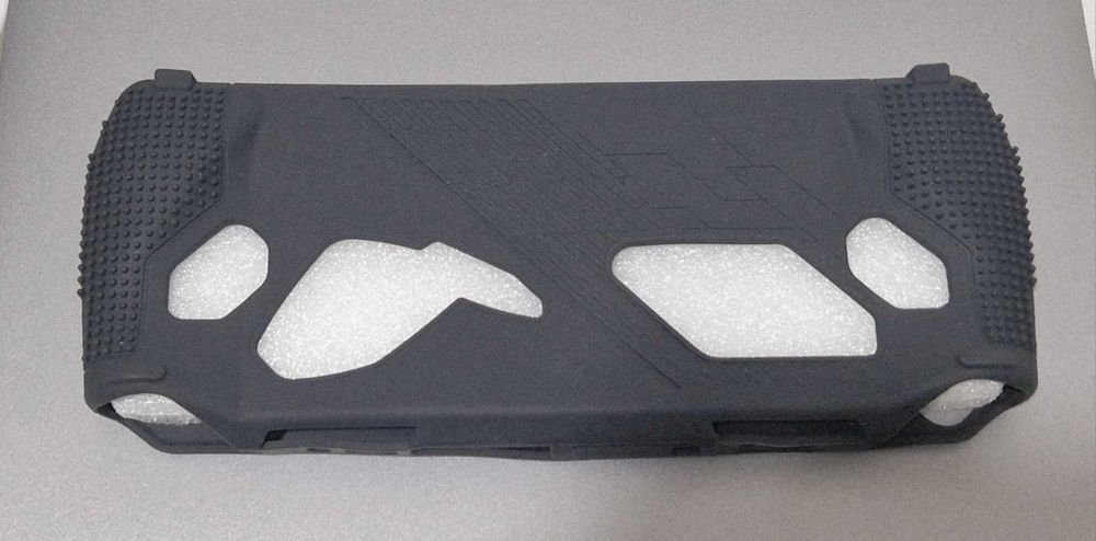 Силиконов калъф със стойка за ROG Ally