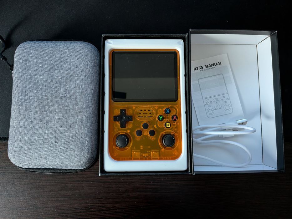 Consola Portabila R36S