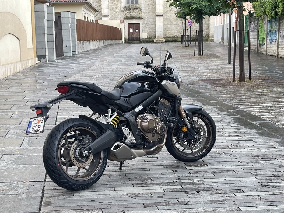 Vand Honda CB650R limitat A2