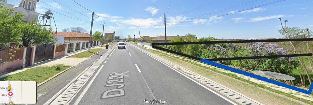 Teren situat în com Corbu de Sus, pe strada principală, chiar în fața bisericii