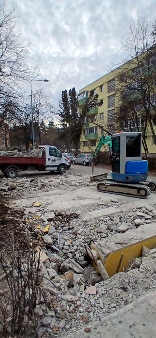 Excavatii Demolari Utilaje de inchiriat miniexcavator bobcat dumper et