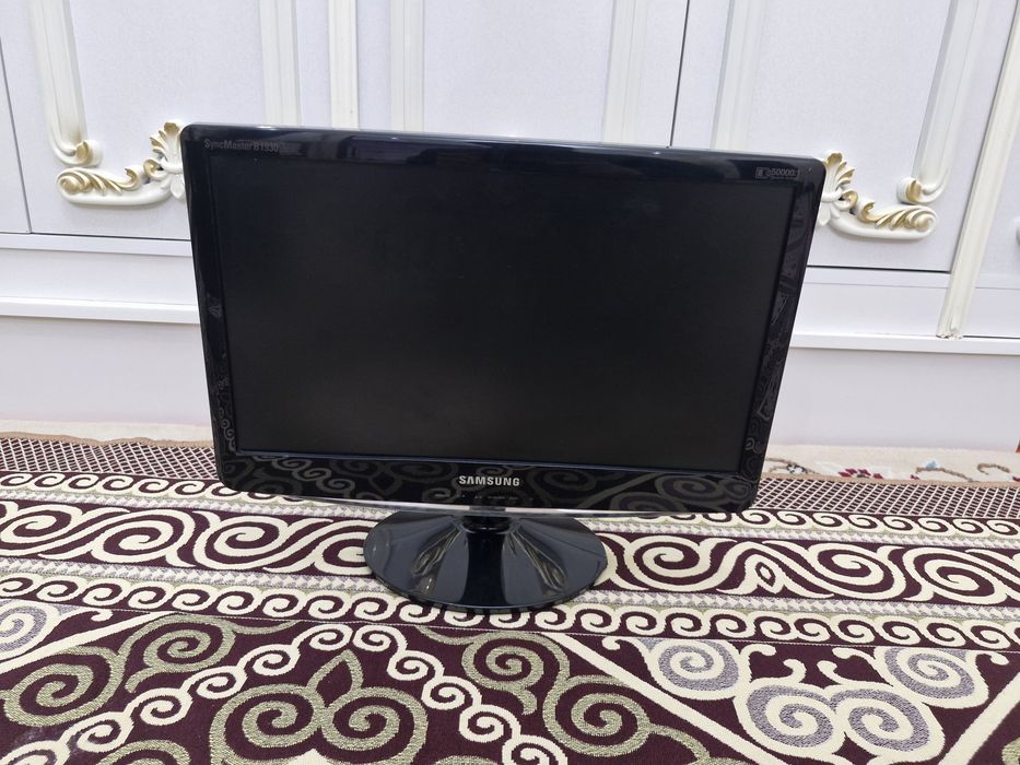 Монитор LG 22 дйюм