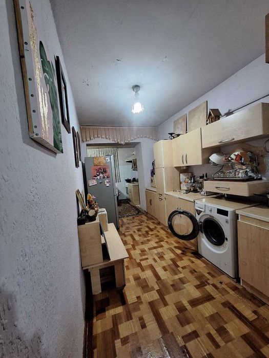 Продается 4 комнатная квартира на 4 этаже в 4 этажке Нихи 36000$