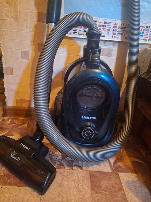 Пылесос Самсунг 1800ватт