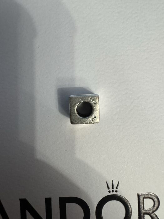 Шарм PANDORA «Кубик удачи»