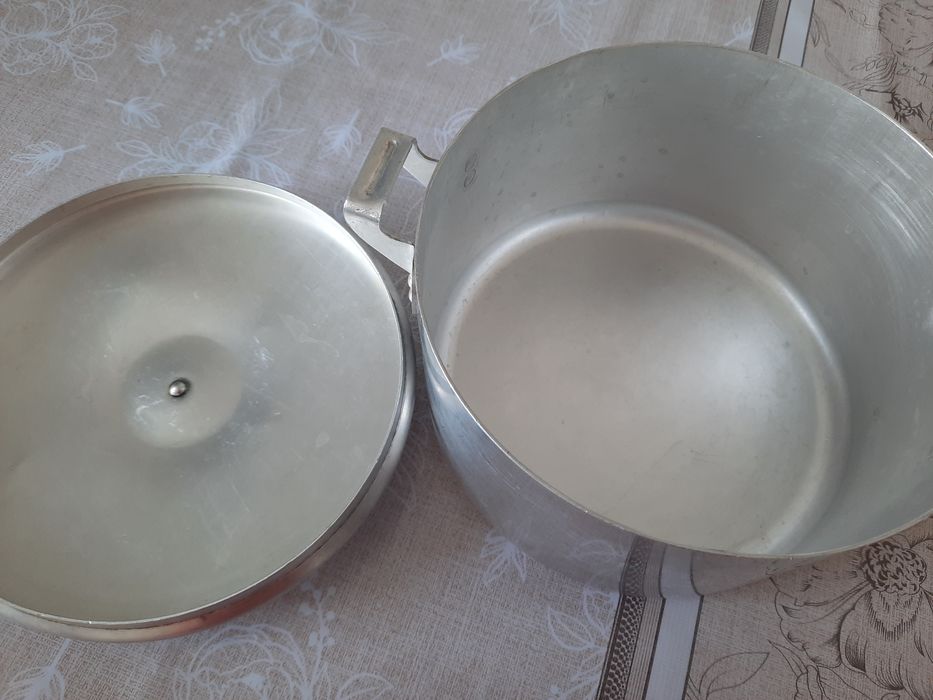 Кастрюля,стаканы