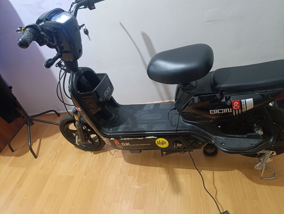 Продам электроскутер