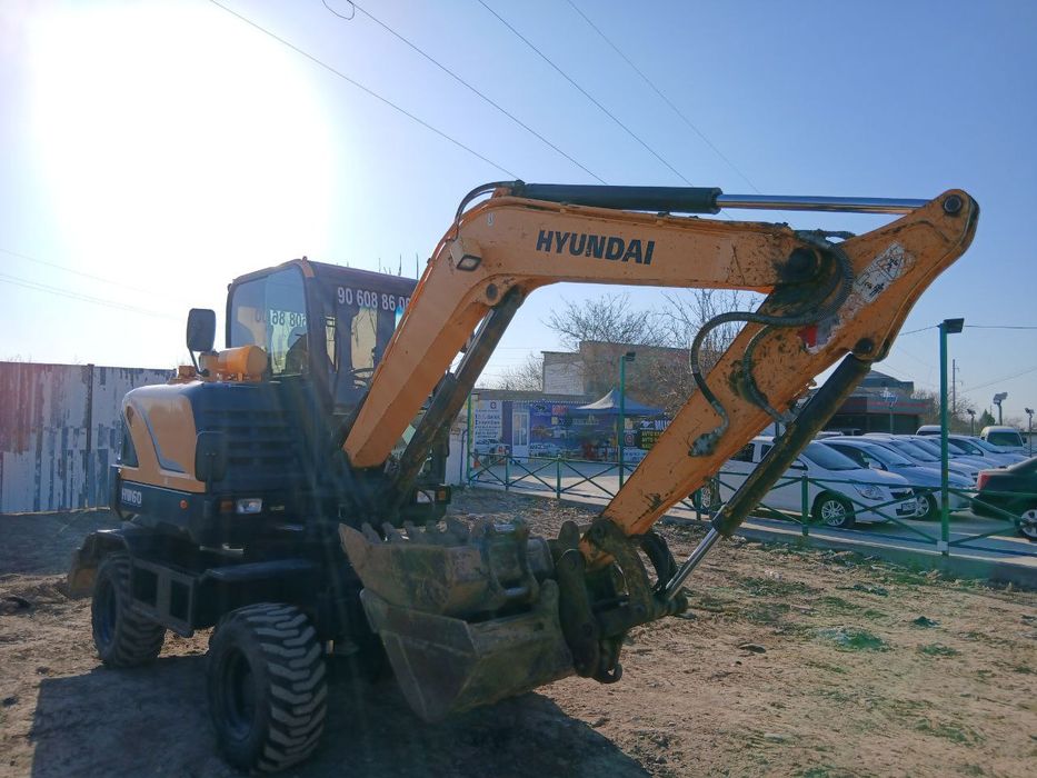 Экскаватор хундай 60 сотилади
Йили 2018
Соати 14786
Нархи 55000$
Манзи