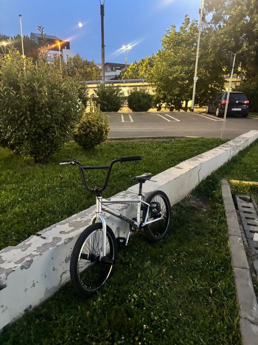 Vand bicicleta stare perfecta BMX JUMPER
