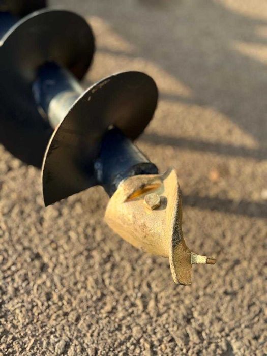 Ямобур для мини-экскаватора