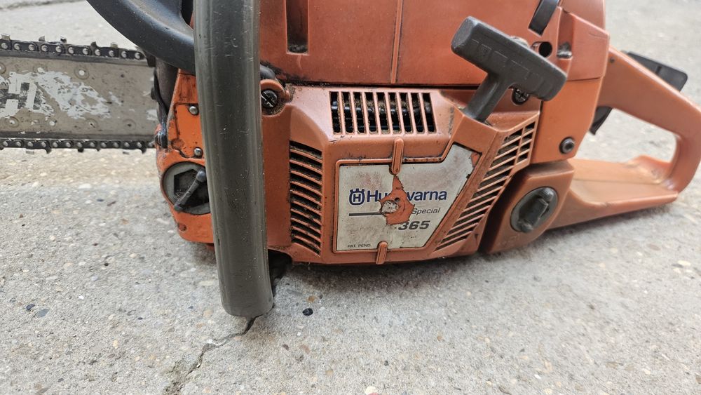 Husqvarna 365 нова бубина нова свещ