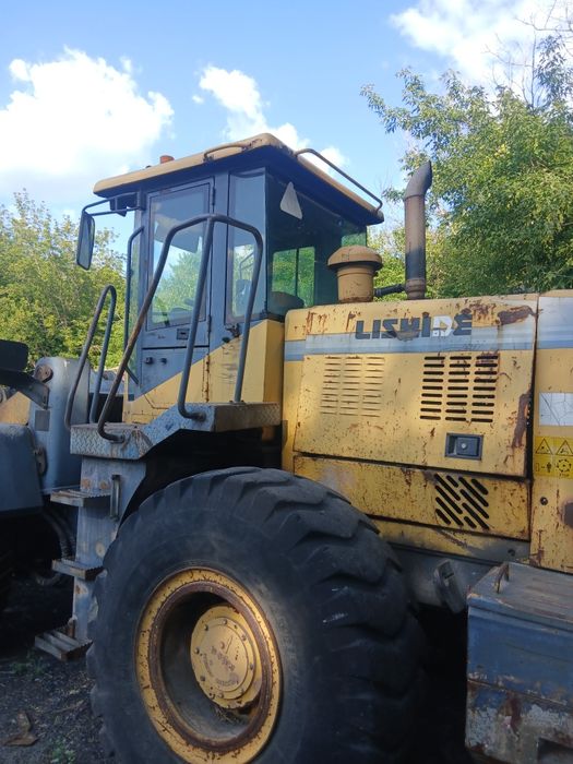 Фронтальный погрузчик Lishide CL 955