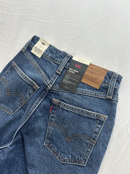 Levi’s 80’s Mom Jeans Women’s W24 x L32