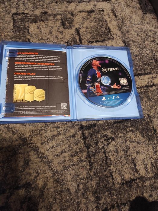 CD PS4 cu FIFA 21