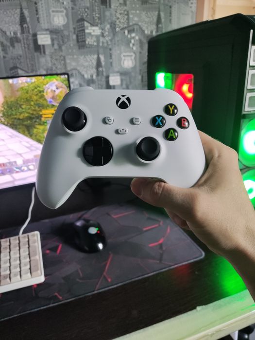 Геймпад Xbox One S