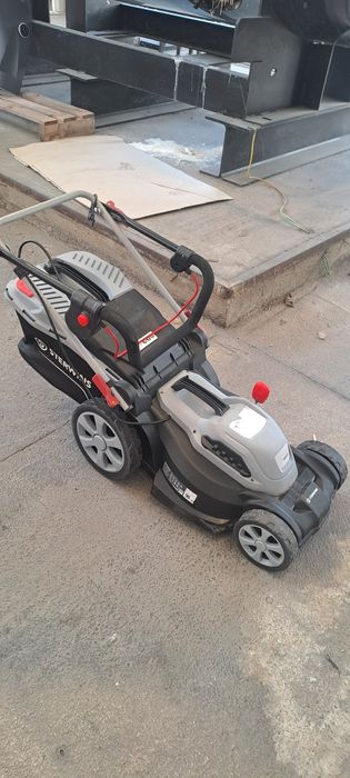 Mașină de tuns iarbă electrica 1600w