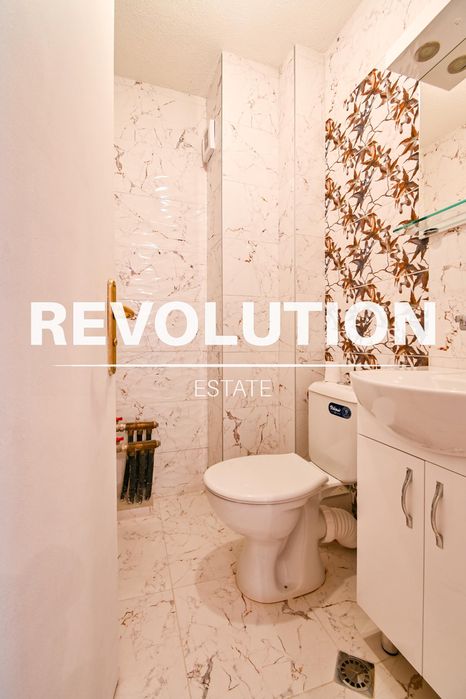 Дава се под наем Тристаен апартамент в София, Оборище - 110 кв.м за 700 € - Снимка #5