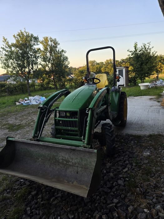 Tractor john deere 3520