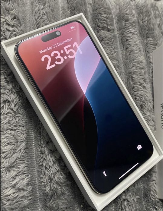 Iphone 15 pro max natural titanium
