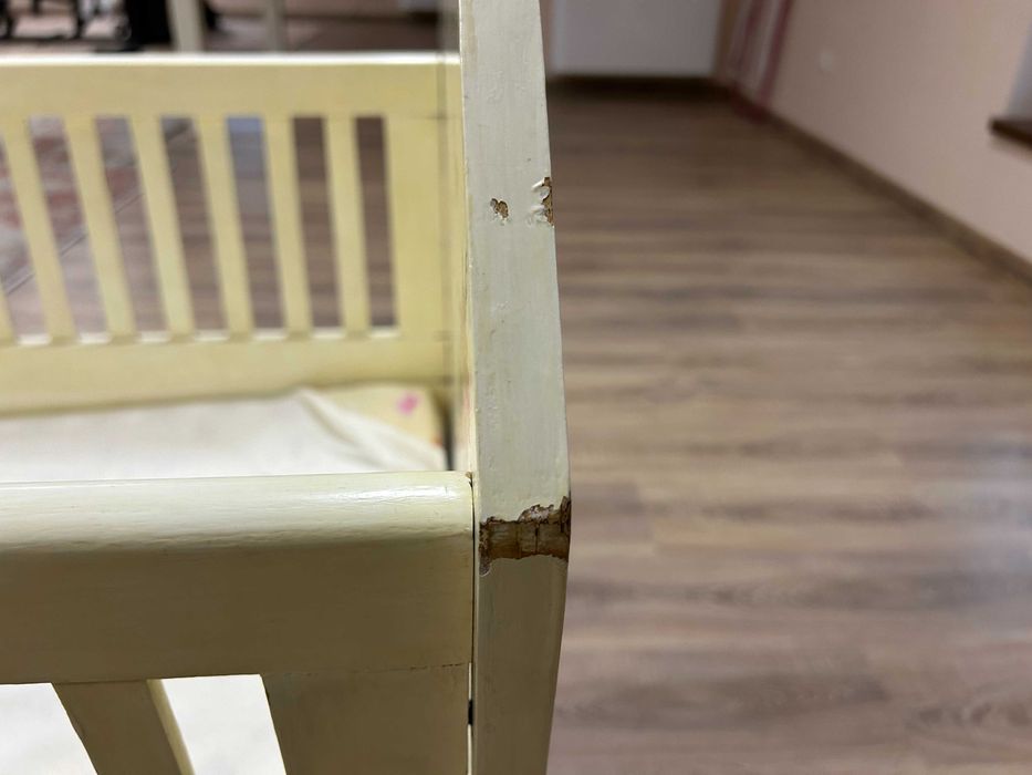 Детско легло с матрак и протектор