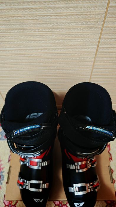 Clapari ski Nordica Nr 42-42,5 ,mondo 27,5