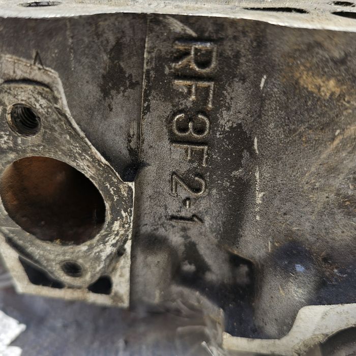 Продам головка на мазду 626 дизель 1999г.в.