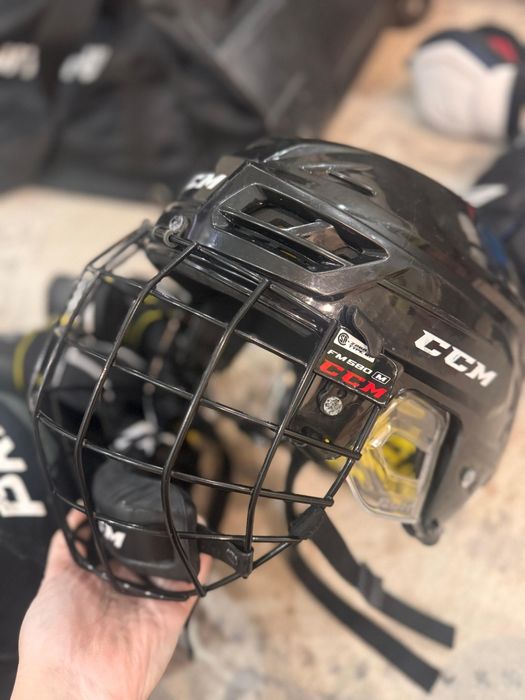 Хоккейная форма детская, коньки