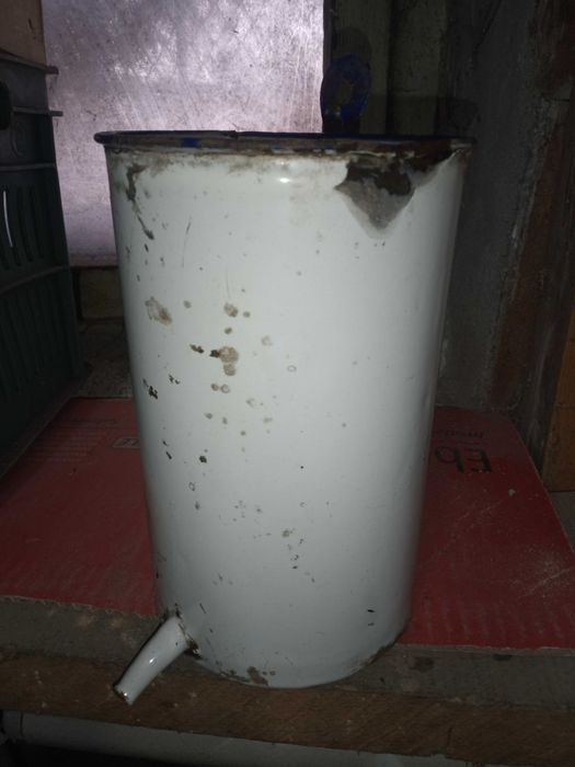 Стар Ретро Български ръчен висящ умивалник за ръце.